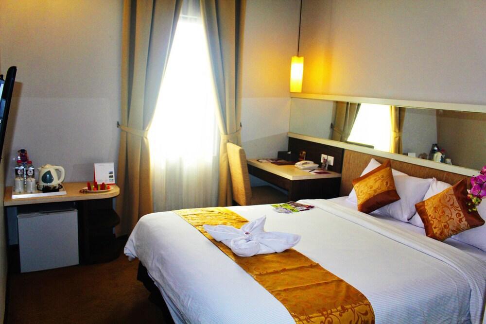 Tjokro Hotel Klaten Dış mekan fotoğraf