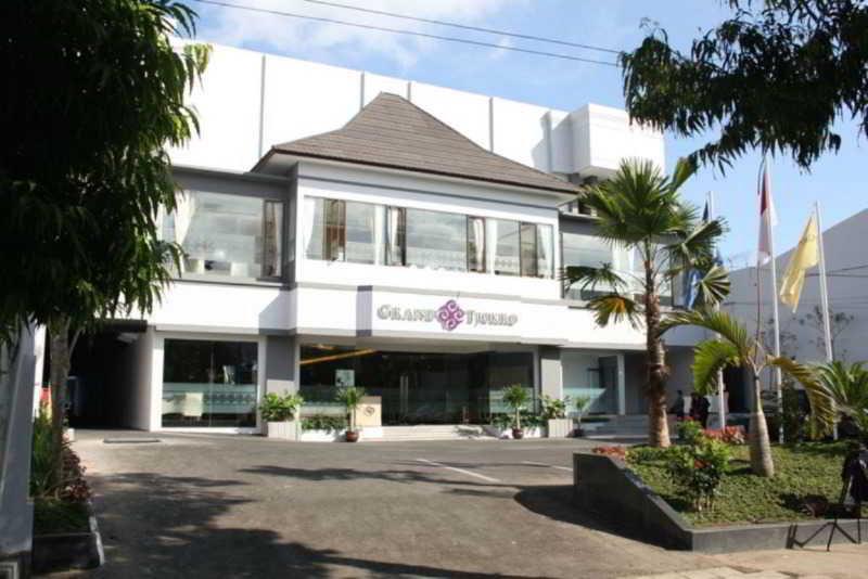 Tjokro Hotel Klaten Dış mekan fotoğraf