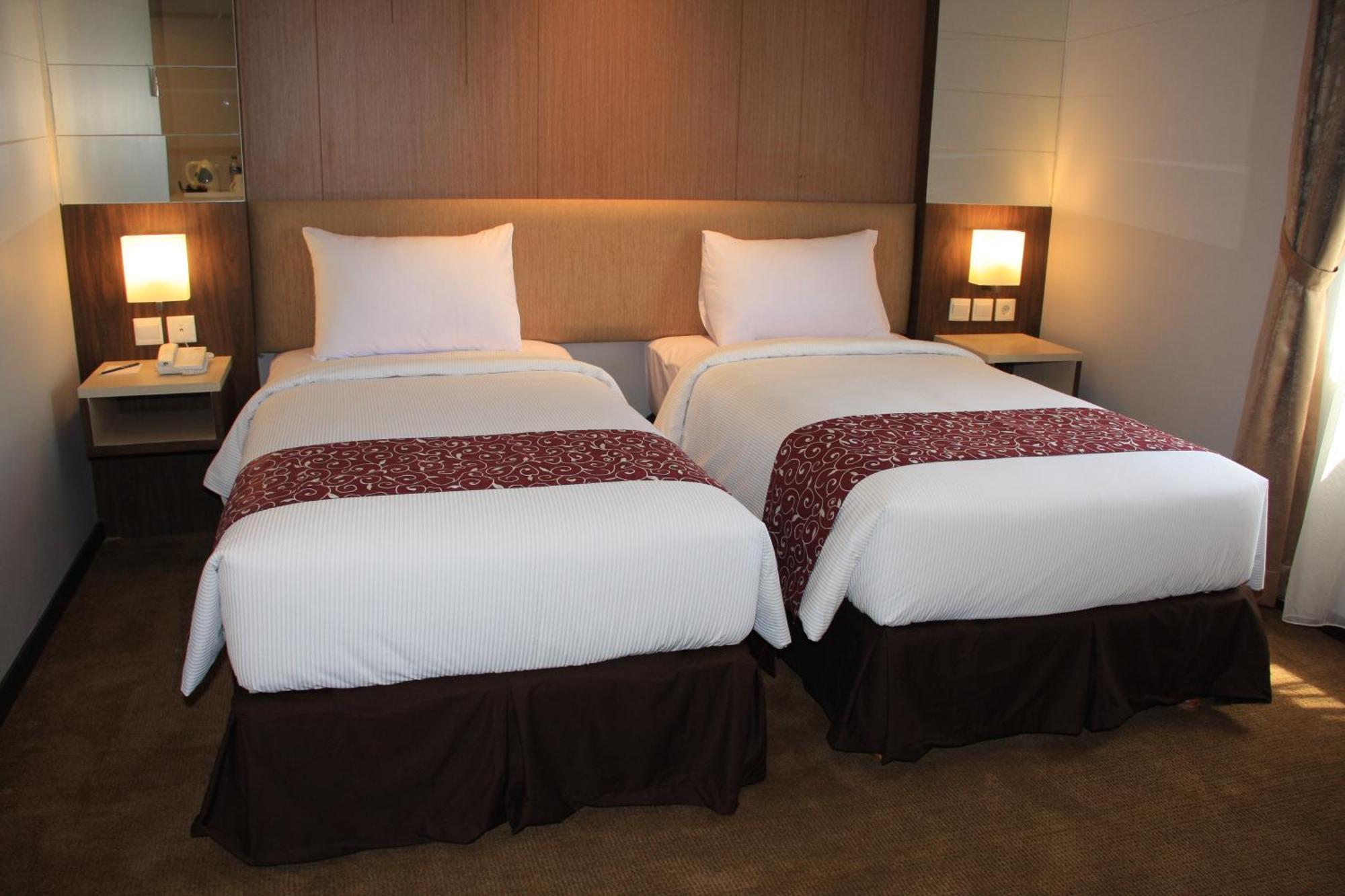 Tjokro Hotel Klaten Dış mekan fotoğraf