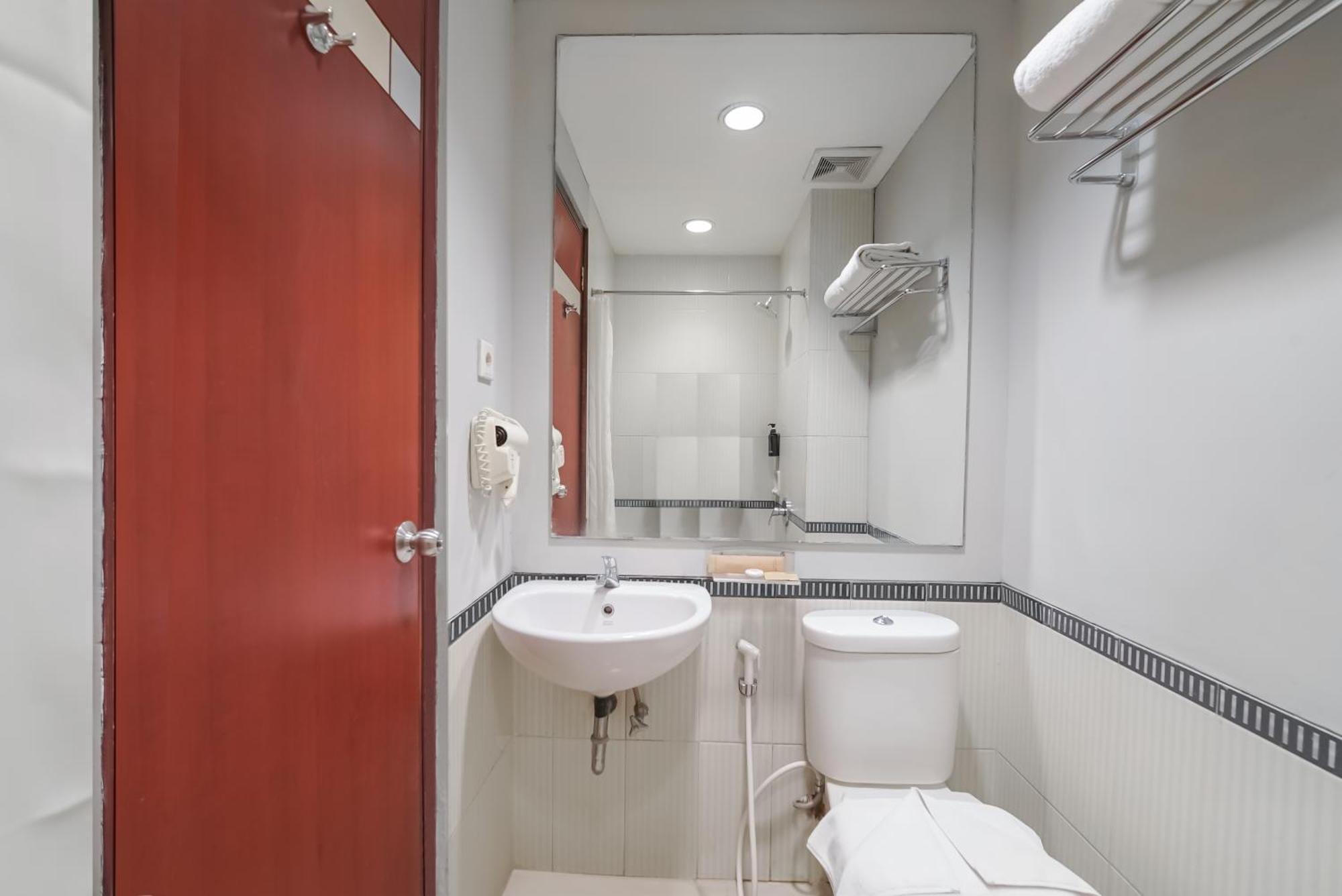 Tjokro Hotel Klaten Dış mekan fotoğraf