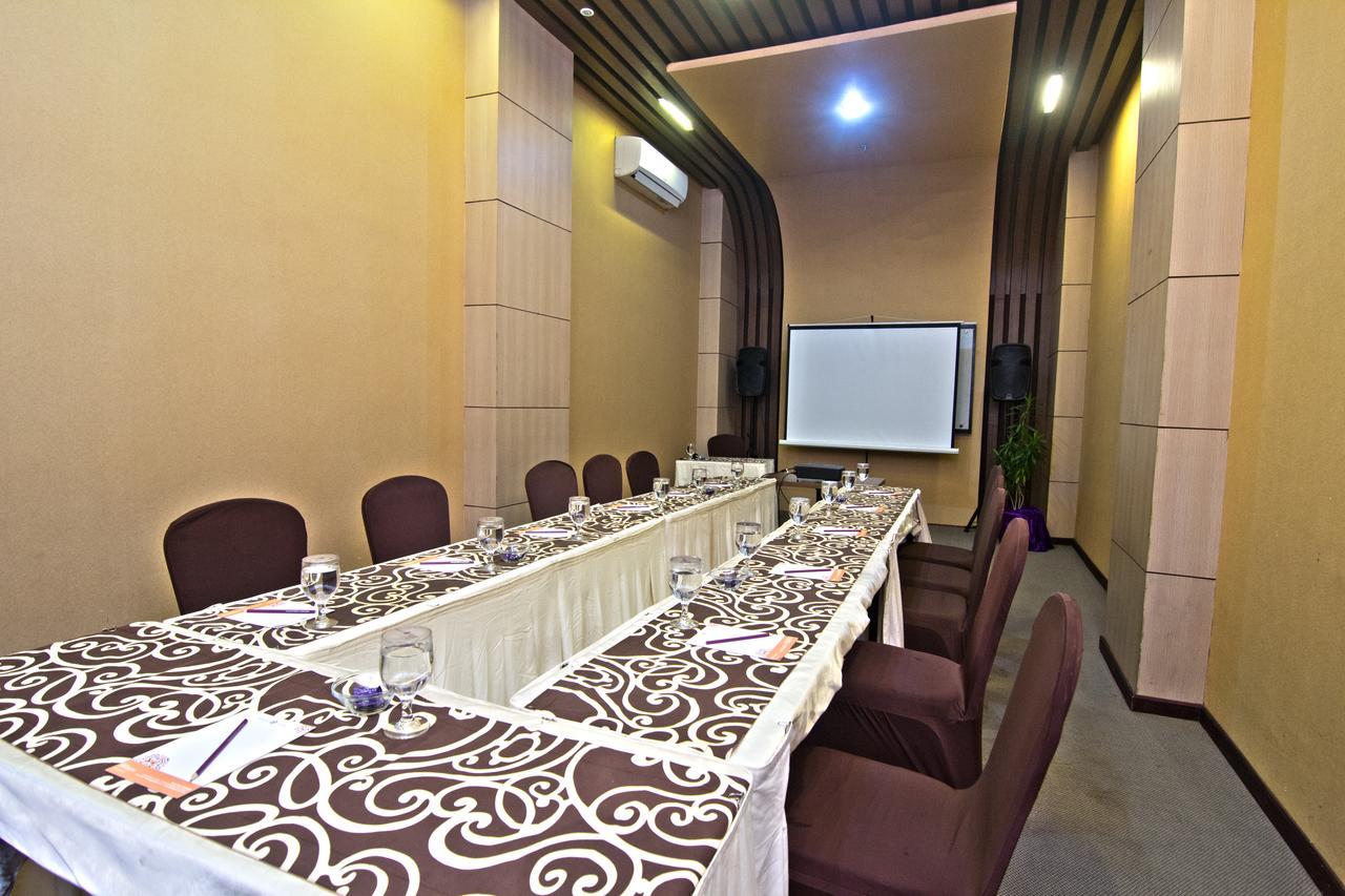 Tjokro Hotel Klaten Dış mekan fotoğraf